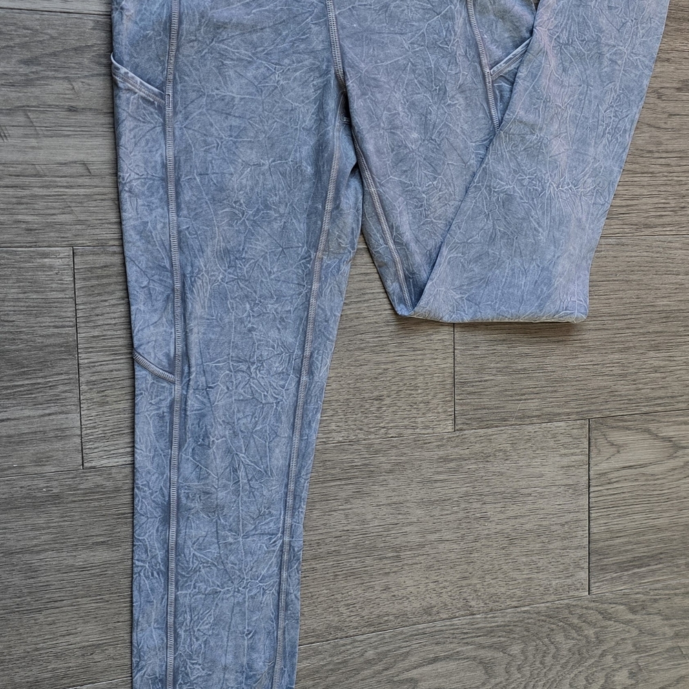 lululemon athletica Fast & Free II High Rise Leggings Size 6. 25" Inseam